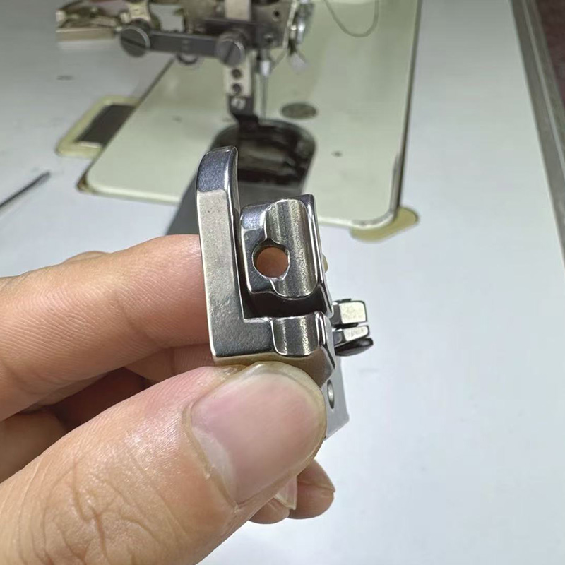 Textile Sewing Machine - Right /Left Toe WELT Piping Foot